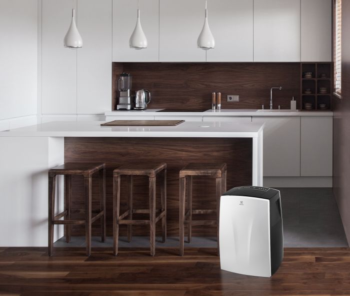 Мобильный кондиционер Electrolux EACM - 18 НP/N3